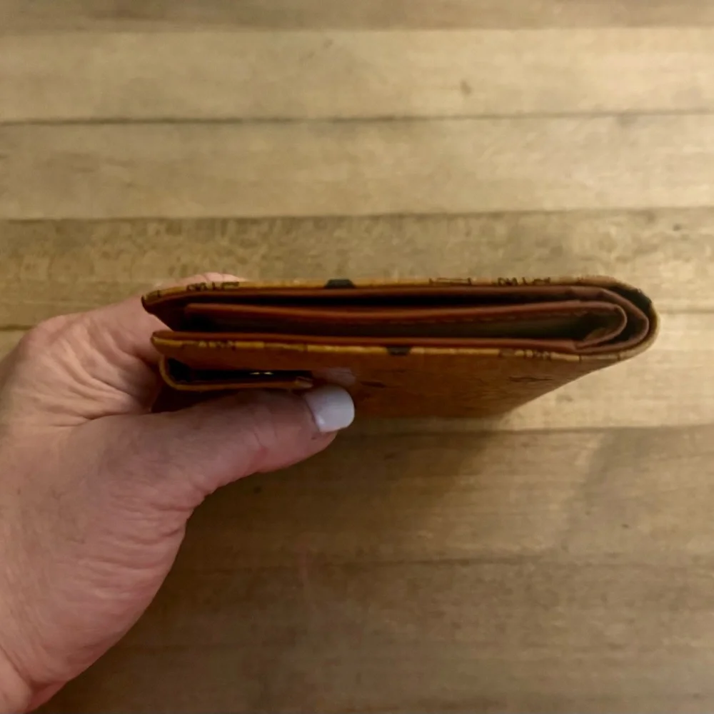 MCM Vintage Unisex Visetos Leather Compact Bifold Wallet in Cognac - Picture 4 of 12